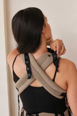 BUMPSUIT The Armadillo Baby Carrier - Oyster| The Armadillo