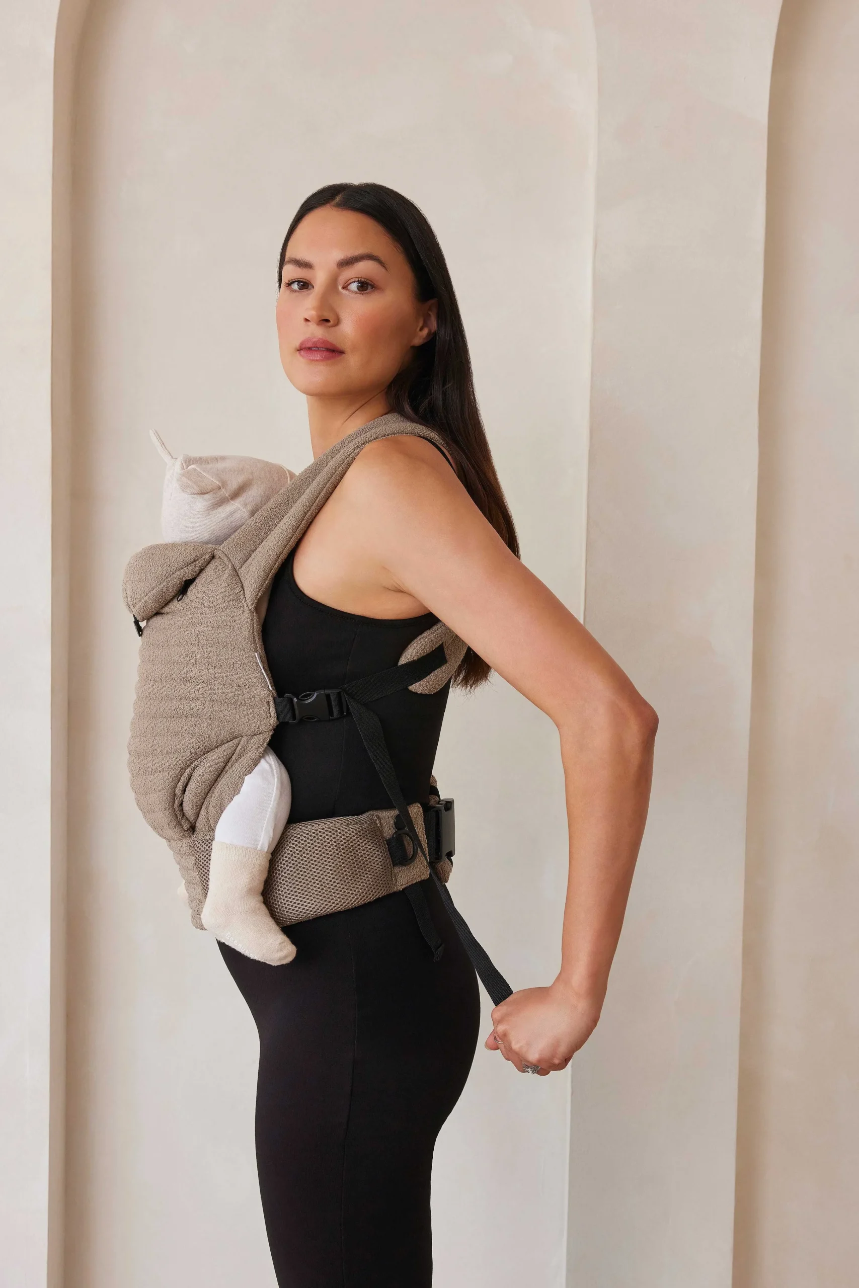 BUMPSUIT The Armadillo Baby Carrier - Oyster| The Armadillo